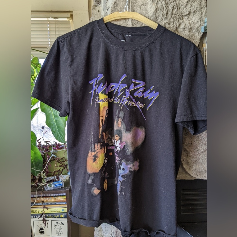 Prince Purple Rain Tee Shirt M.